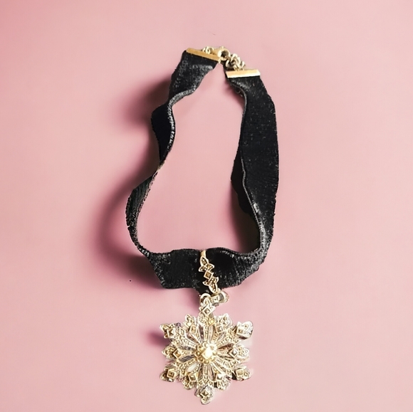 QVC Vintage Suspicion sterling silver Marcasite snowflake velvet choker … - Picture 2 of 8